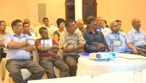 වැඩමුළුවට සහභාගි වූ මාධ්යවේදීන් පිරිසක්